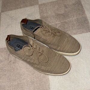 IZOD Memory Foam Shoes